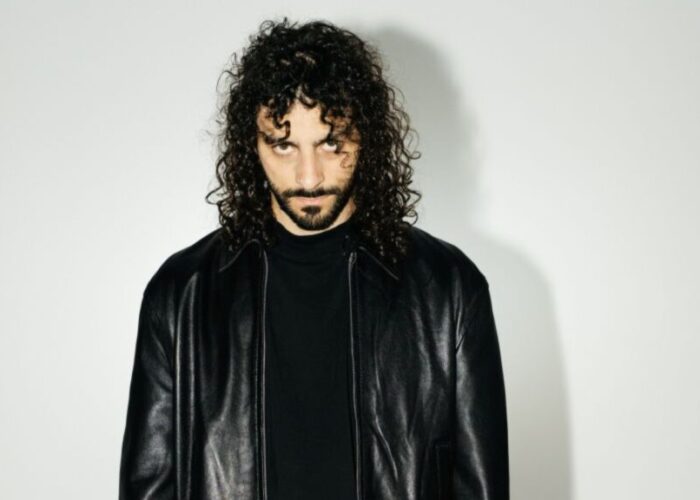 Charlie Charles, “La Bella Confusione” è l’ordine per Paolo Charlie, 2025